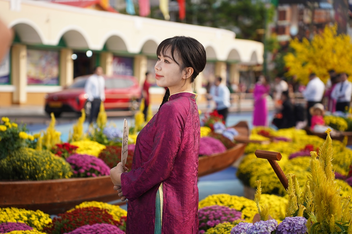 quang truong cho ben thanh 'thay ao', tro thanh diem hen xuan giua long tp.hcm - 3