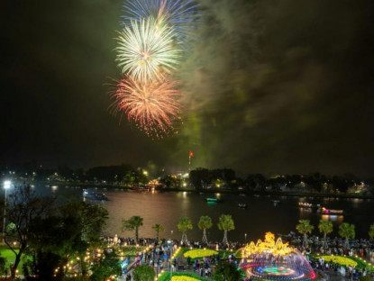 Chuyển động - Tết Nguyên đán Bính Ngọ, Huế tổ chức bắn pháo hoa ở đâu?