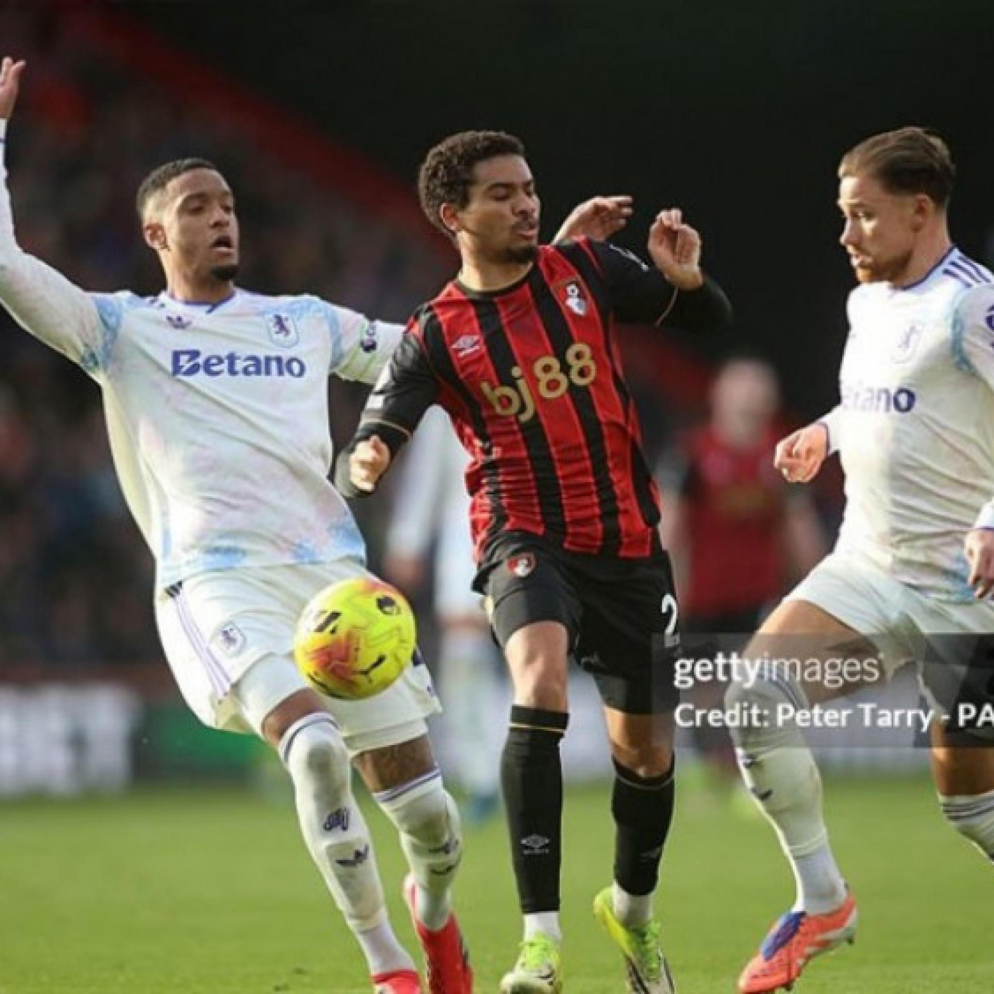  - Kết quả bóng đá Bournemouth - Aston Villa: Tuyệt phẩm mở điểm (Ngoại hạng Anh)