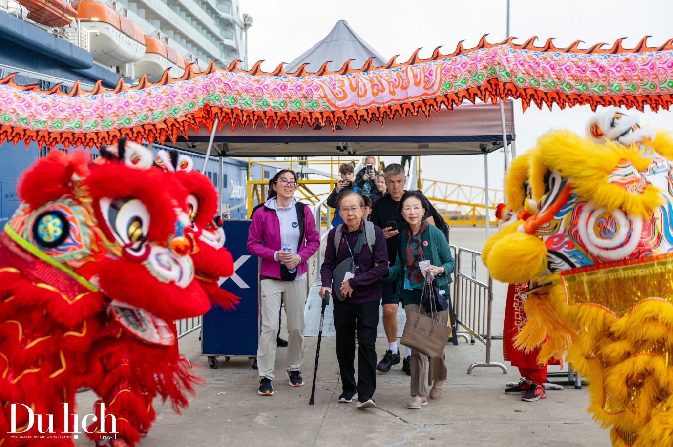 Du lịch Việt Nam tiếp tục lập kỷ lục chưa từng có - 2