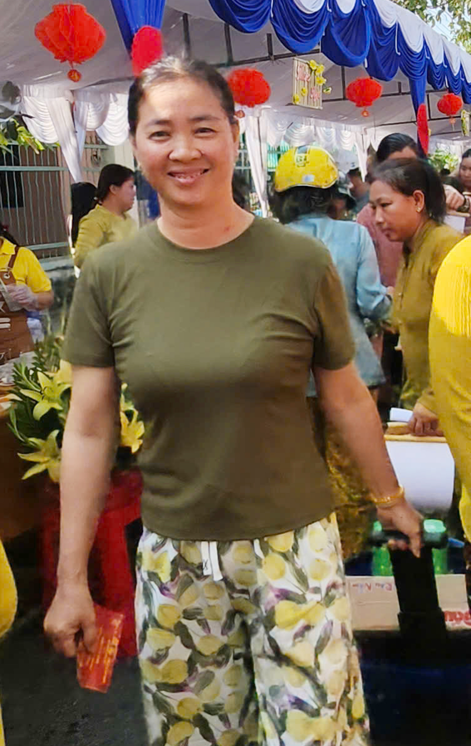 Người dân vùng biên An Giang đón Tết vui từ phiên chợ Xuân - 9