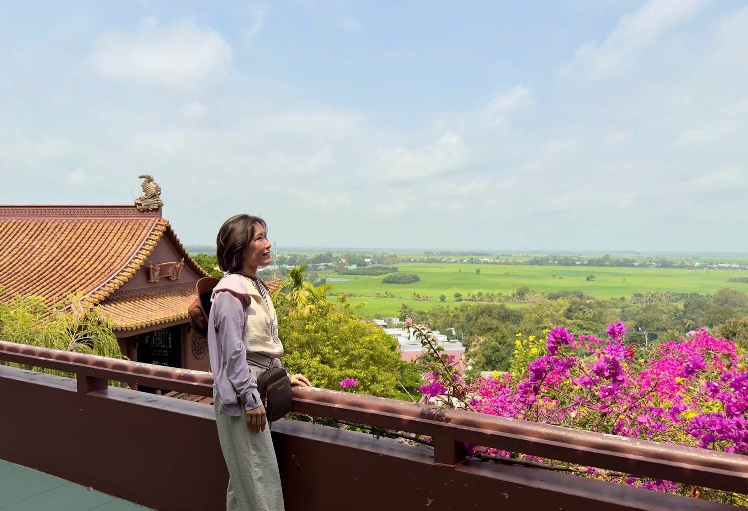 Người dân vùng biên An Giang đón Tết vui từ phiên chợ Xuân - 17