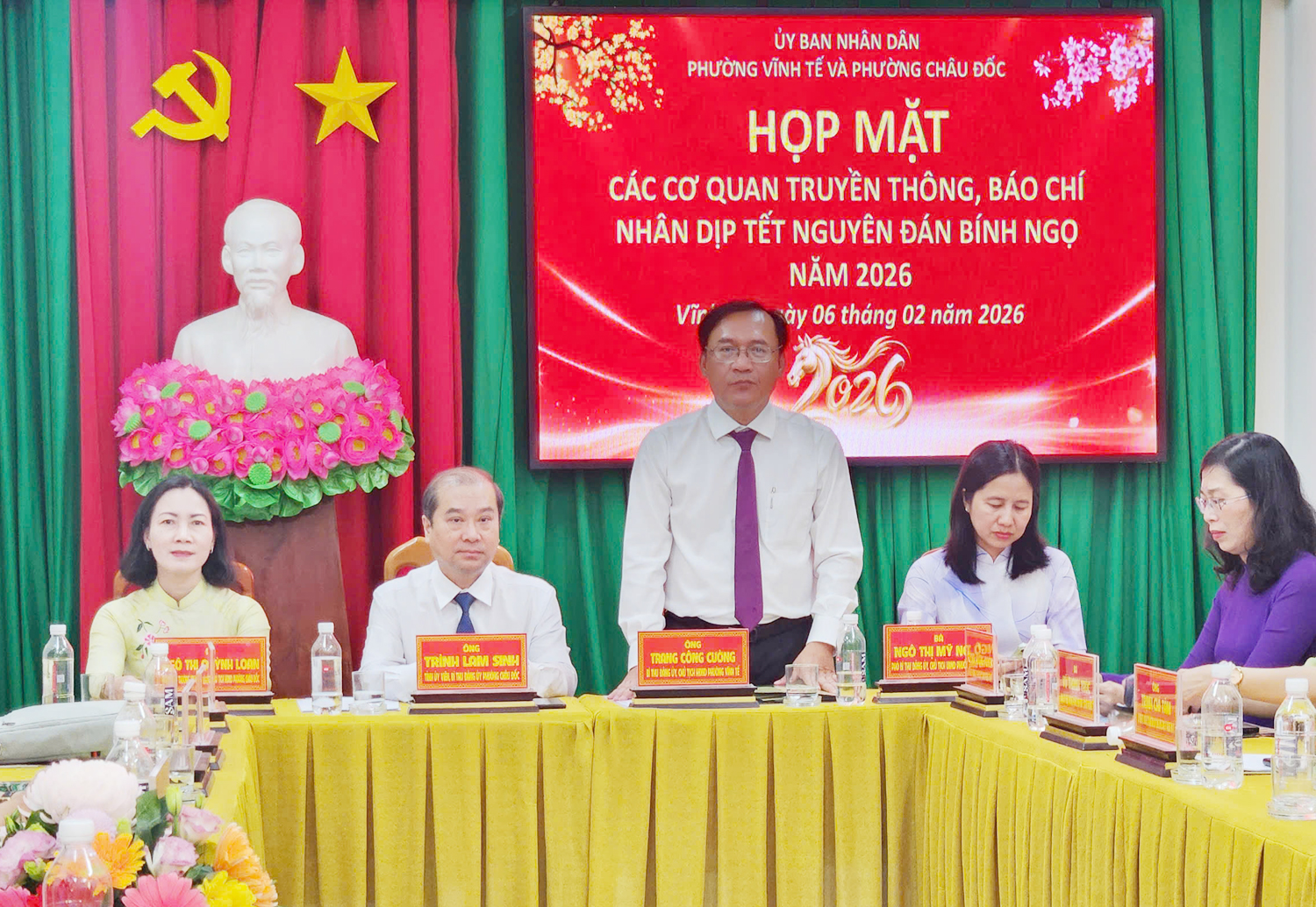 Người dân vùng biên An Giang đón Tết vui từ phiên chợ Xuân - 19