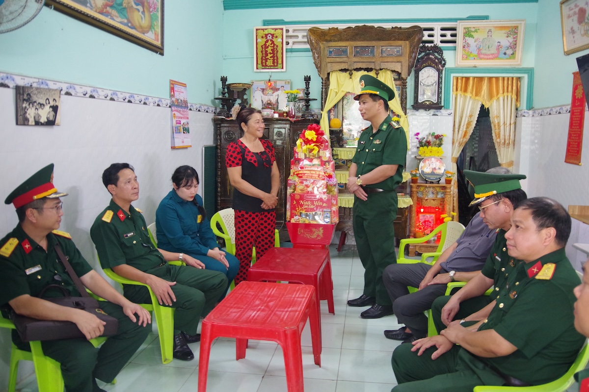 Thắm đượm nghĩa tình trong Chương trình ‘Tết Quân - Dân’ tại xã đảo Thạnh An - 3