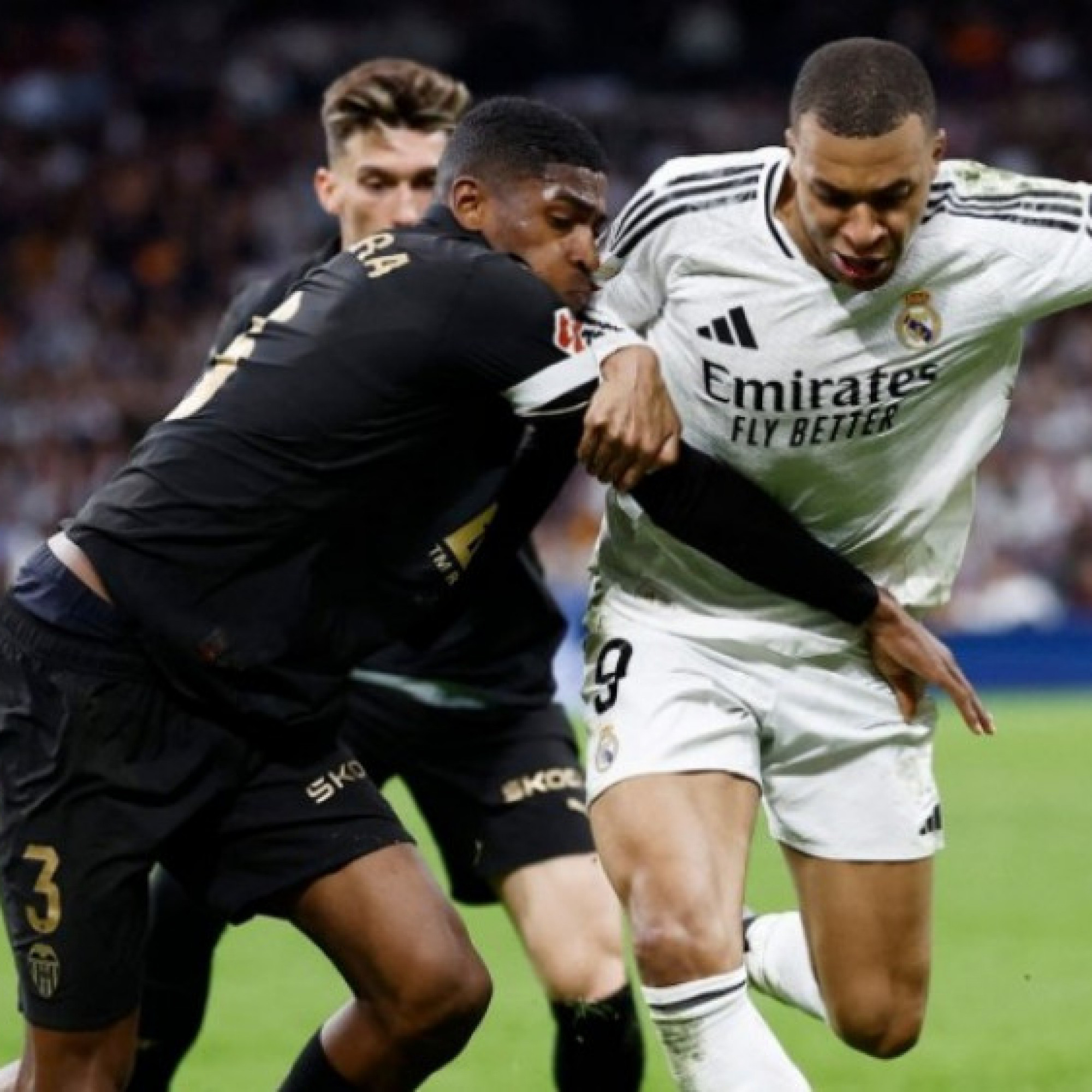  - Trực tiếp bóng đá Valencia - Real Madrid: Chờ Mbappe tỏa sáng (La Liga)