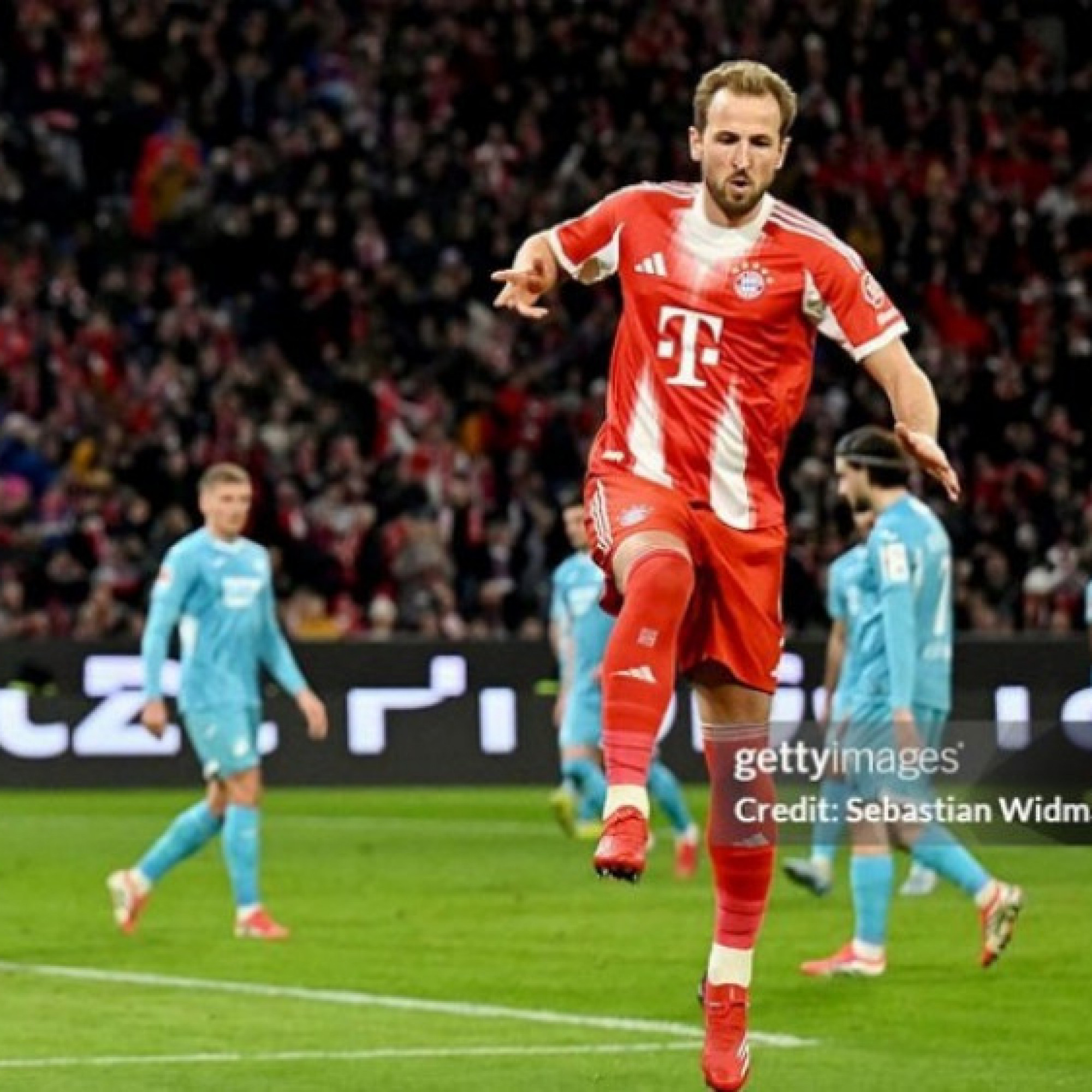  - Video bóng đá Bayern Munich - Hoffenheim: Kane rực sáng (Bundesliga)