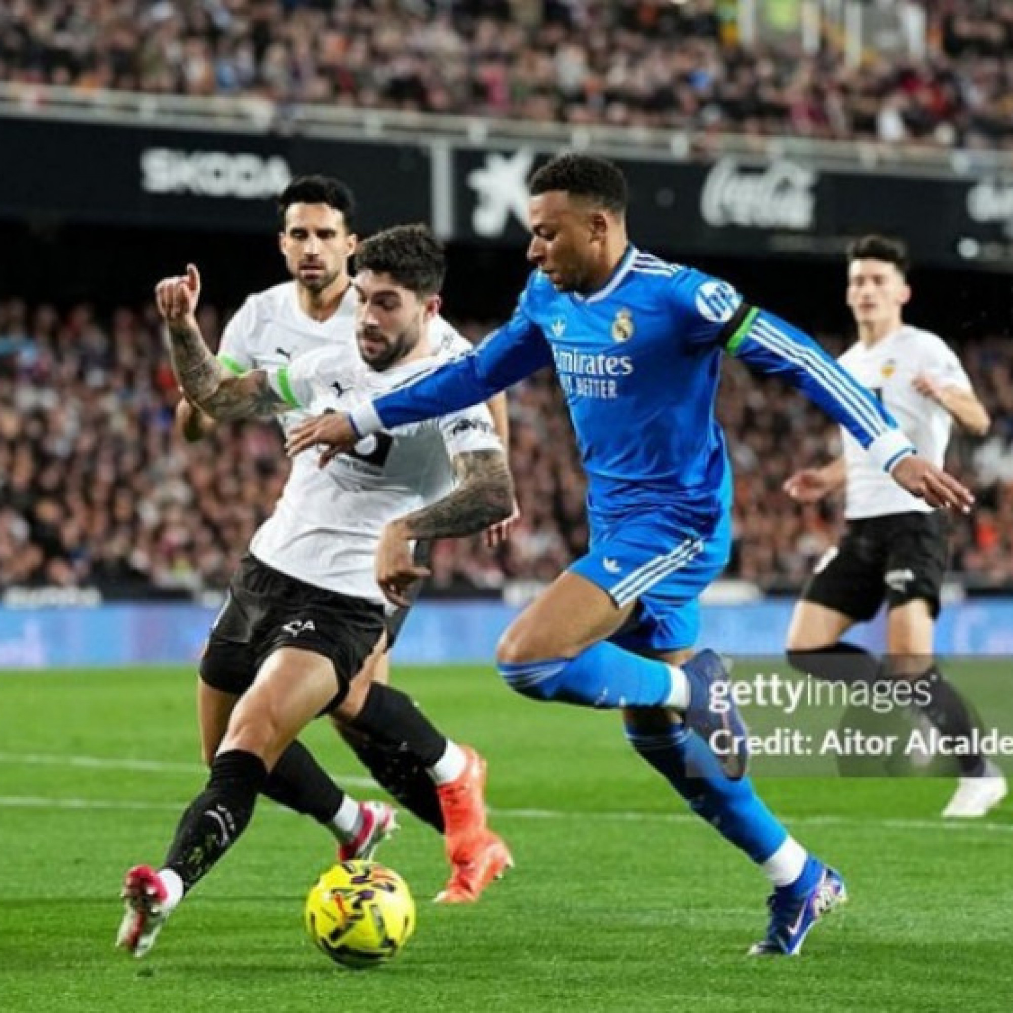  - Video bóng đá Valencia - Real Madrid: Phung phí cơ hội (La Liga)