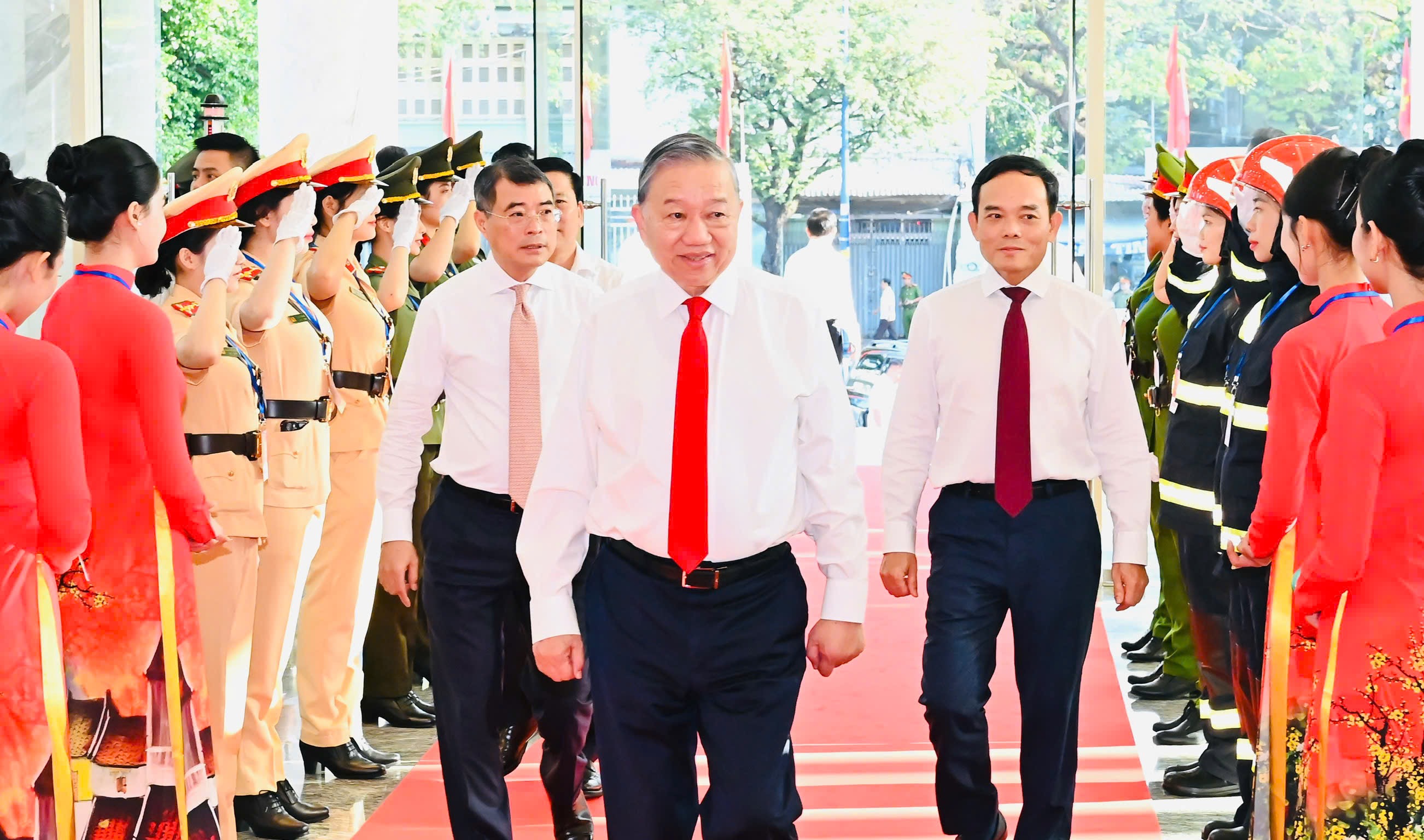 Tổng Bí thư Tô Lâm thăm, chúc tết TPHCM - 1