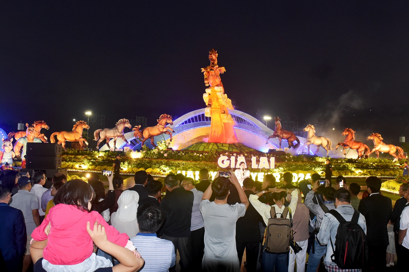 gia lai khanh thanh cum linh vat thanh giong - dat vo - dai ngan - 9