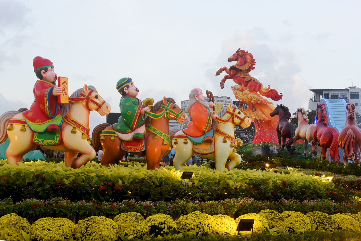 gia lai khanh thanh cum linh vat thanh giong - dat vo - dai ngan - 13