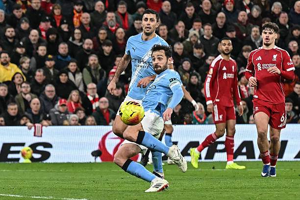Tranh cãi Man City mất bàn thắng phút bù giờ trước Liverpool, Haaland lên tiếng - 4