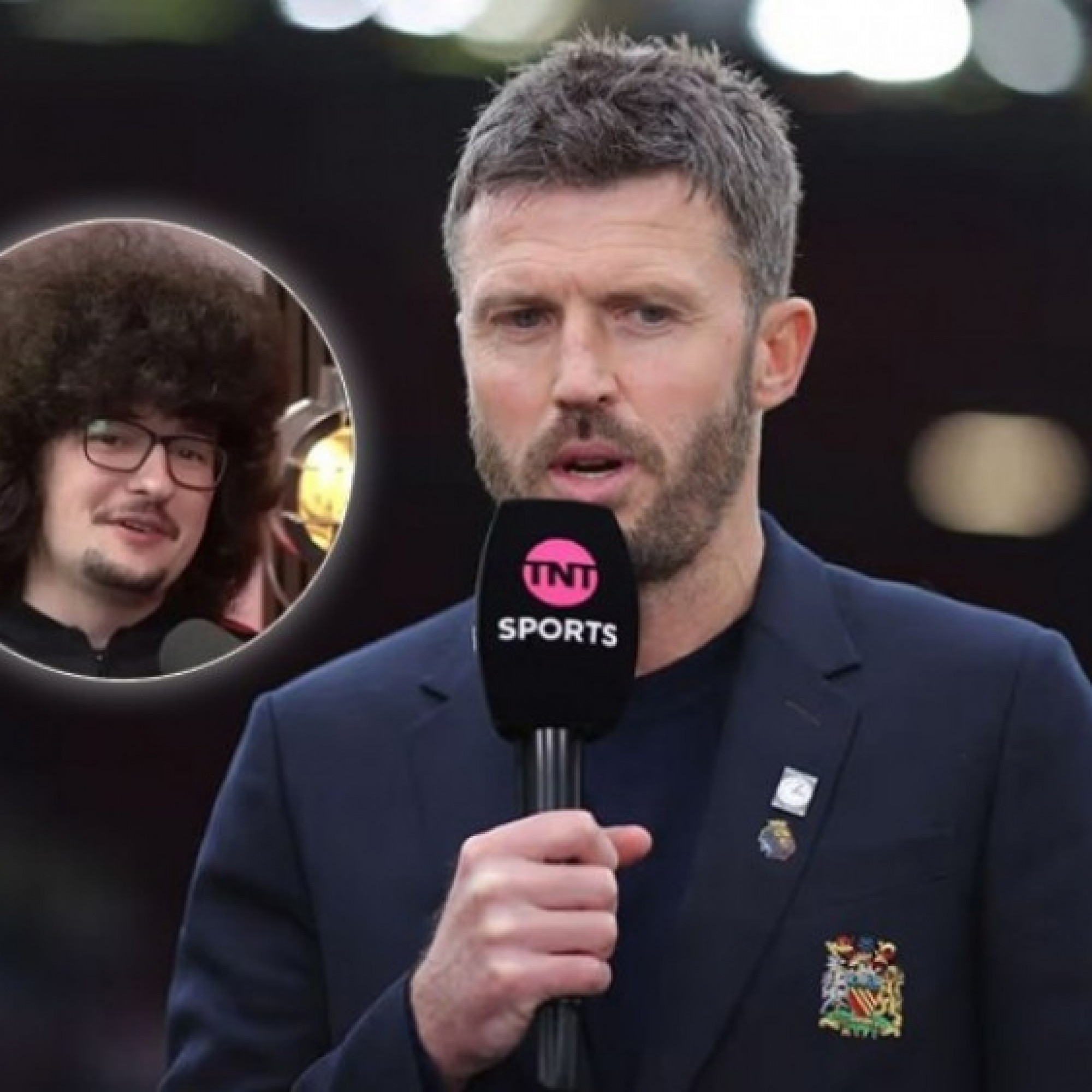  - MU thăng hoa: Carrick nhắc tới fan trung thành sắp được cắt tóc sau gần 500 ngày