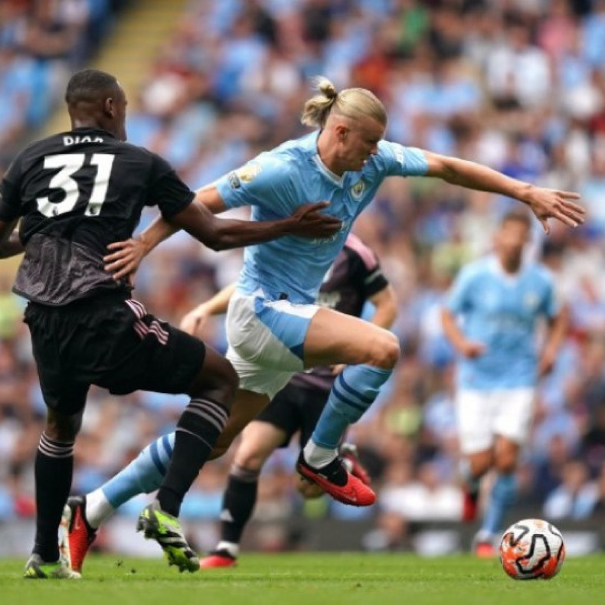  - Dự đoán tỉ số Ngoại hạng Anh: Man City gặp "mồi ngon", Liverpool tìm lại niềm vui