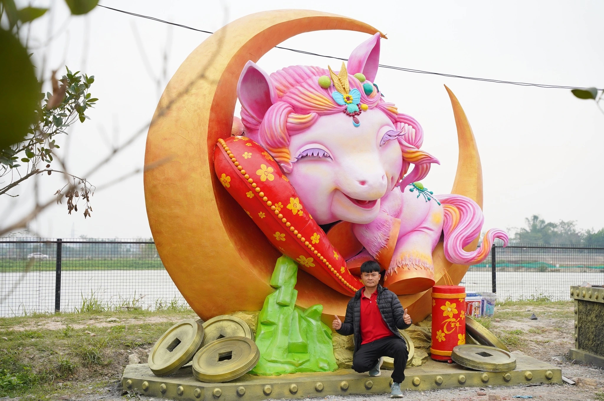 Diện mạo muôn màu của linh vật Bính Ngọ dọc miền đất nước - 9