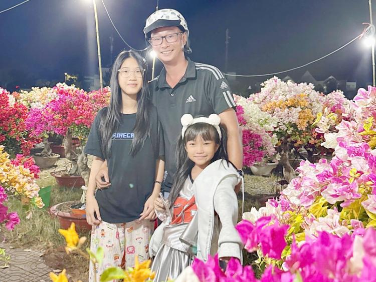 Cần Thơ khai mạc chợ hoa trong khu đô thị 5A