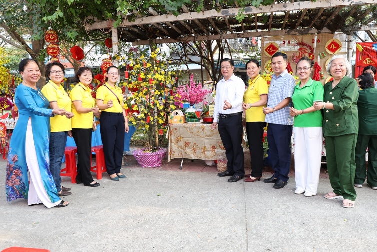 Ấm áp nghĩa tình Xuân Bính Ngọ ở Bình Lợi Trung - 13