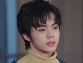  - “Bóng tùng quân” tập 17: Tôn Mỹ Tây từ chối tình cảm của Lăng Thính, thẳng tay cho “ăn tát”