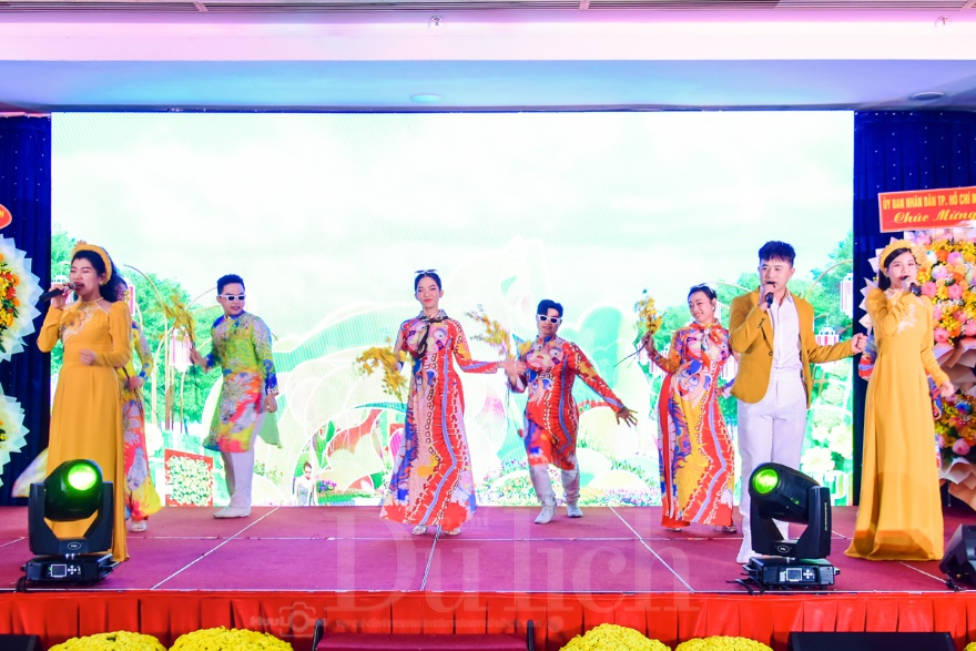 Cánh chim đầu đàn Saigontourist Group bứt tốc, doanh thu gần 17 ngàn tỉ - 1