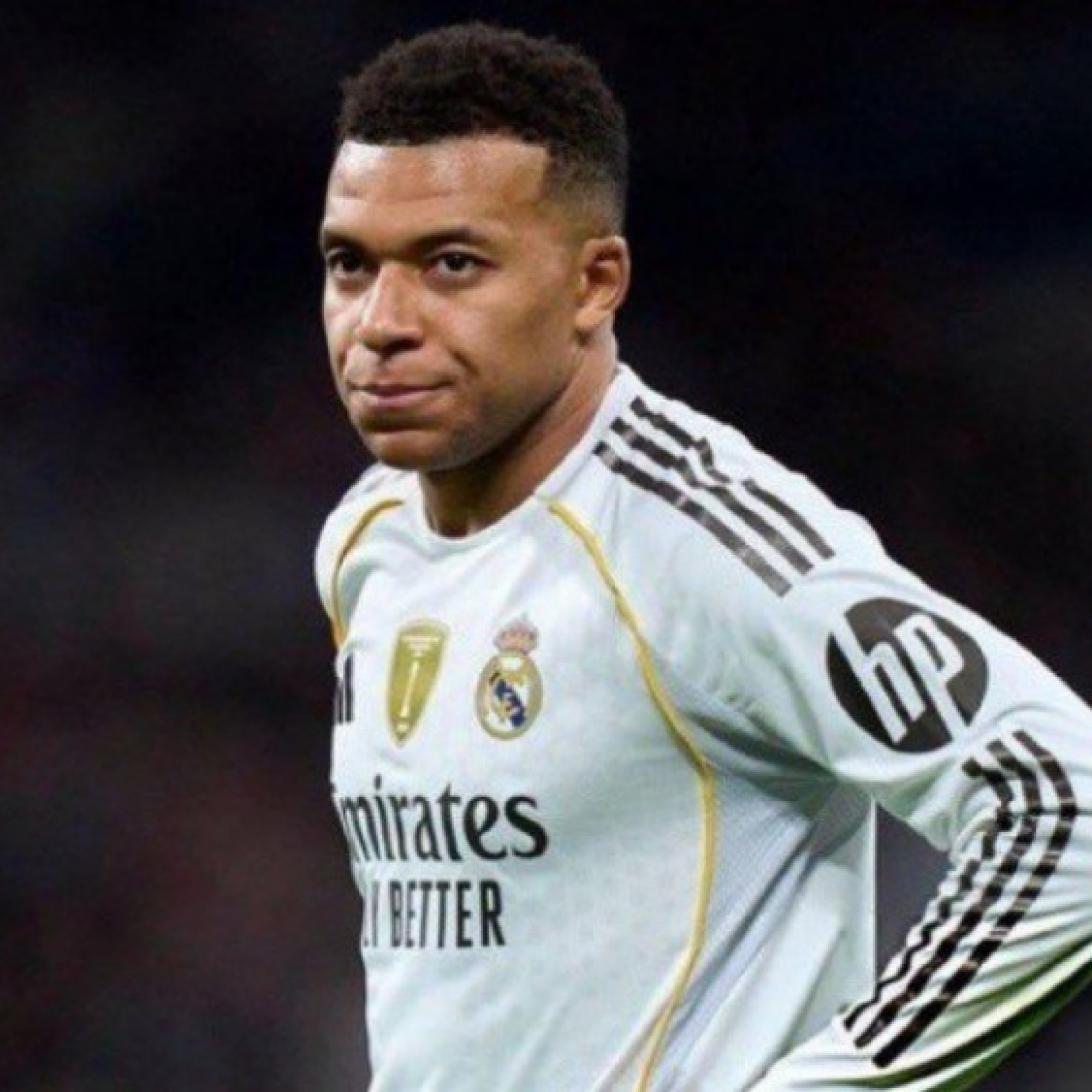  - Tin mới nhất bóng đá sáng 13/2: Mbappe chấn thương đầu gối, Nottingham chốt HLV mới