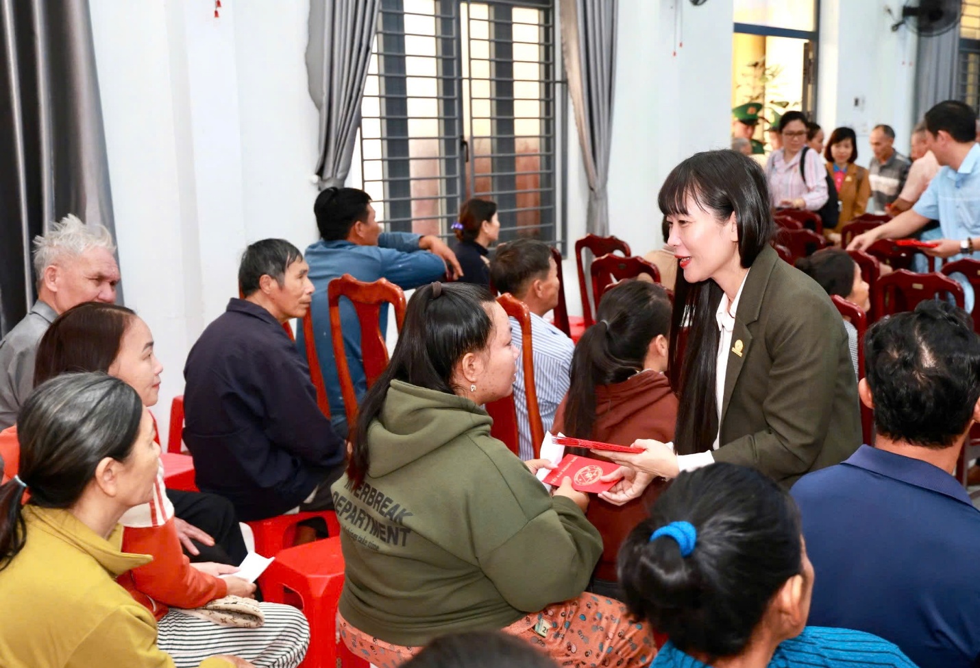 Yến sào Khánh Hòa tổ chức chương trình “Xuân chia sẻ - Tết yêu thương” - 1