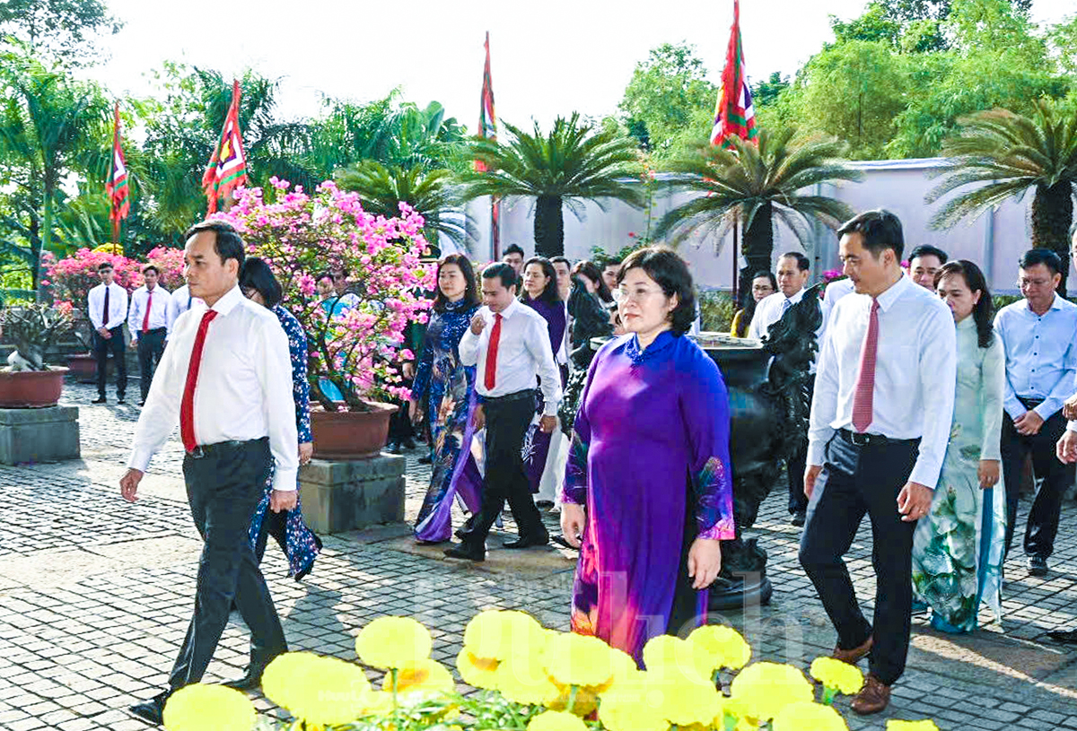 Hành trình về nguồn cội: Dâng bánh tét tri ân Quốc Tổ, tưởng nhớ bậc tiền hiền mở cõi phương Nam - 4