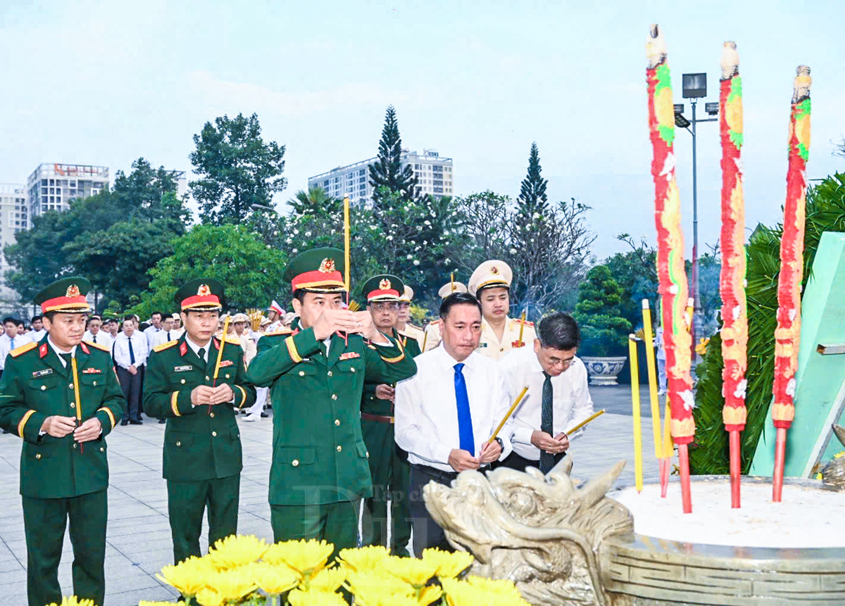 Xuân Bính Ngọ - Thành kính tri ân những tượng đài bất tử cho Tổ quốc nở hoa - 5