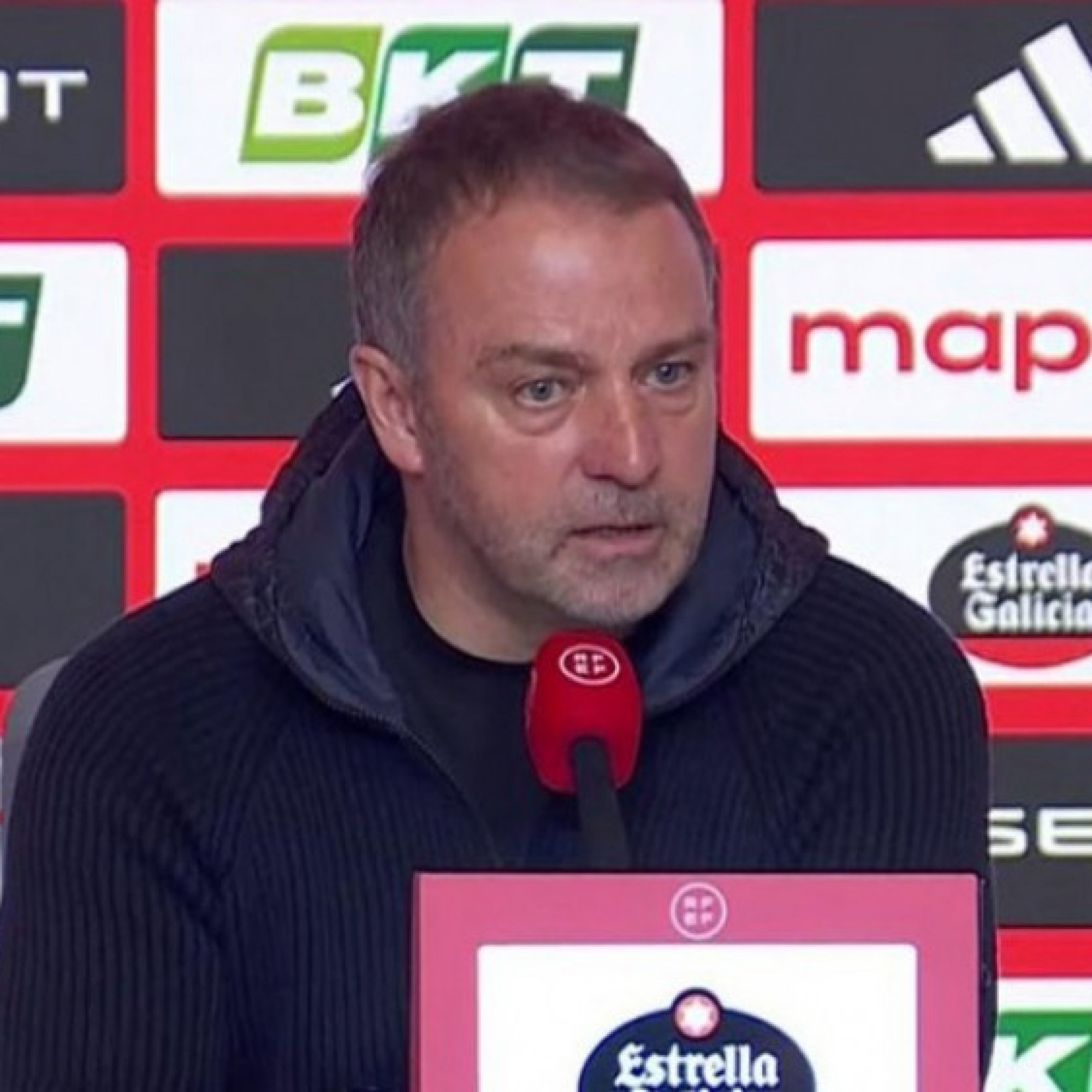  - Barcelona thua thảm 0-4: Flick nổi đóa với trọng tài, cân nhắc khiếu nại