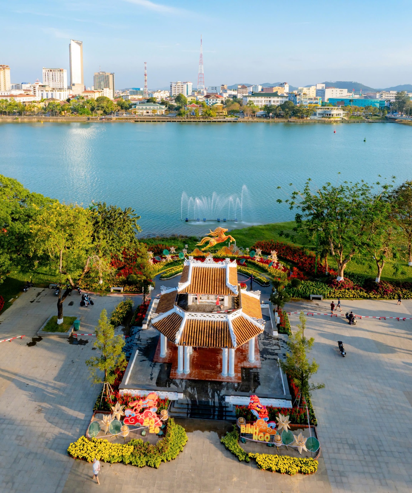 Linh vật Ngựa bên dòng sông Hương có gì lạ? - 6