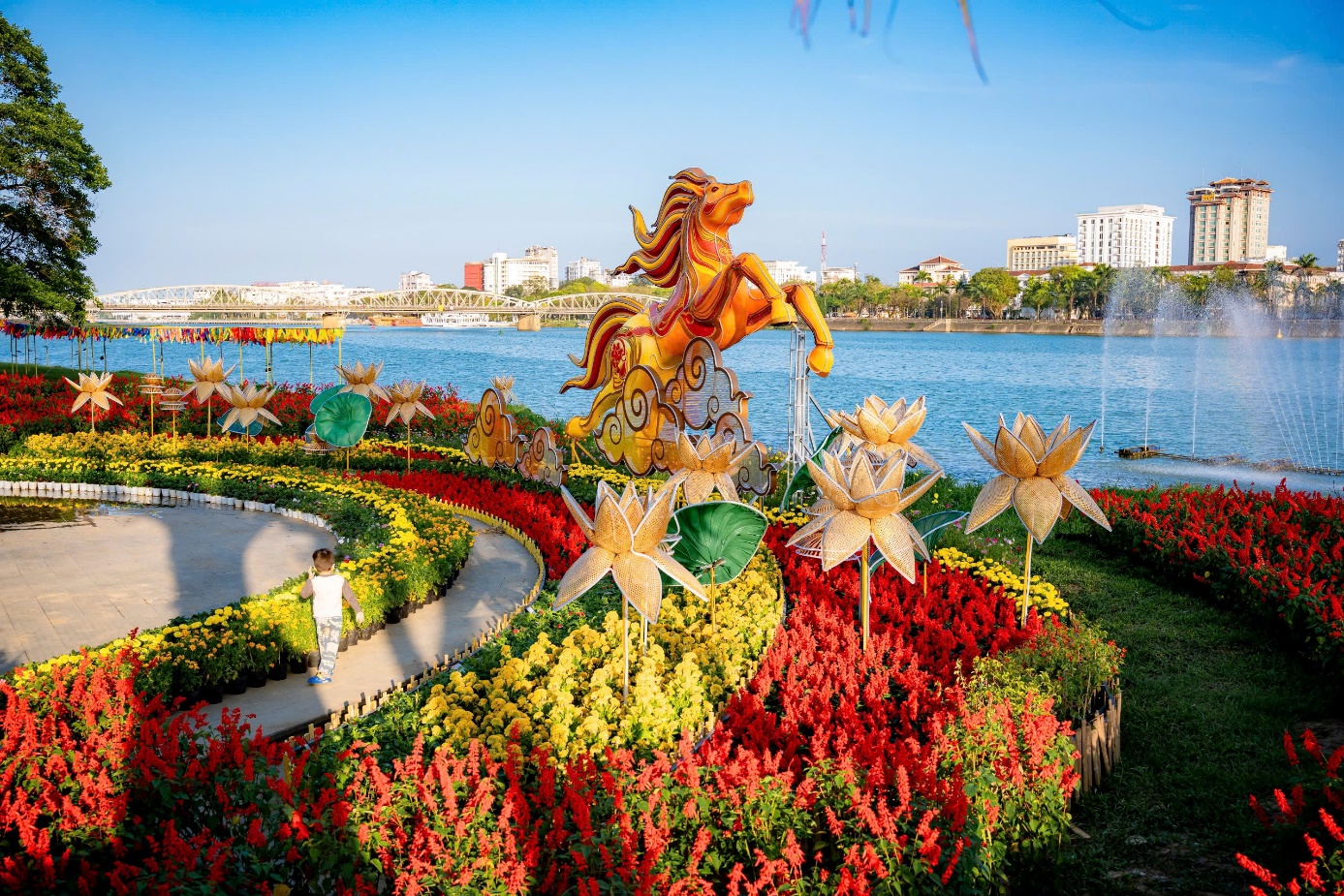 Linh vật Ngựa bên dòng sông Hương có gì lạ? - 8