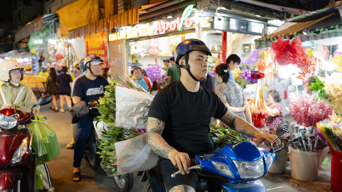 nghet tho cho hoa ‘khong ngu’ lon nhat tp.hcm nhung dem giap tet - 8