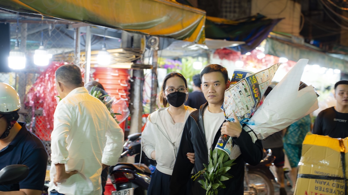 nghet tho cho hoa ‘khong ngu’ lon nhat tp.hcm nhung dem giap tet - 11