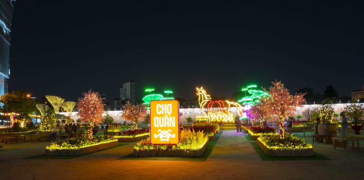 them mot khu dat 'vang' thanh cong vien lung linh ve dem, thu hut nguoi dan choi tet - 12