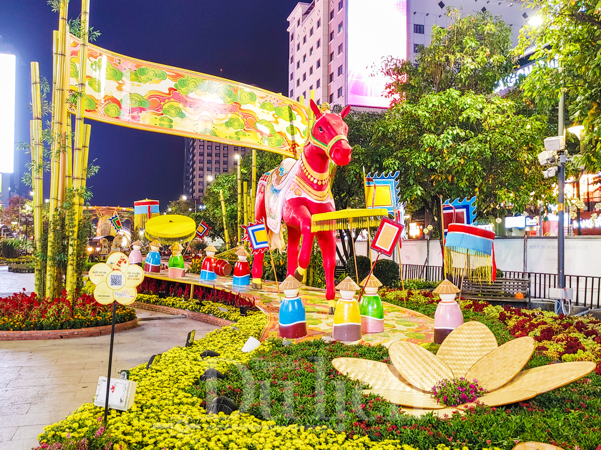 Đêm huyền ảo cùng những chú ngựa lung linh rực sáng trước ngày khai mạc - 7