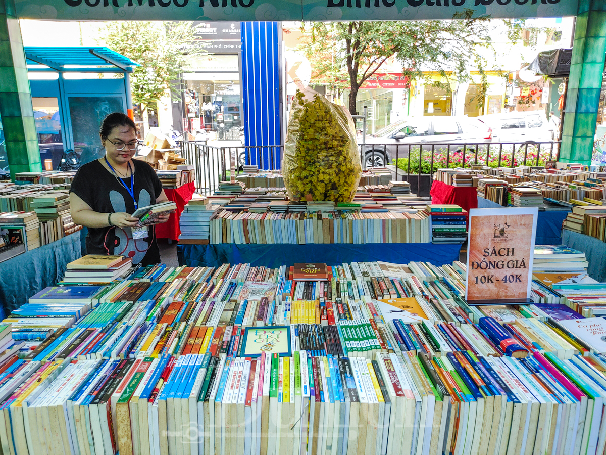 Trắng đêm trên công trường thi công Đường sách Xuân Bính Ngọ - 7