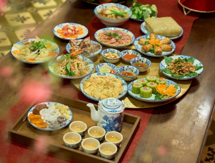 'Tết sum vầy' trong mâm cỗ ba miền