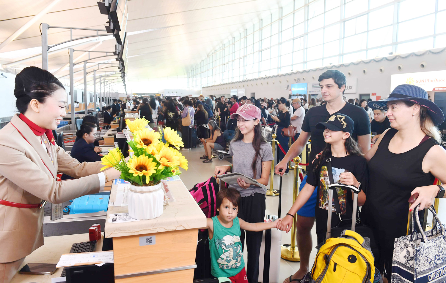 Phú Quốc tiếp tục đón số chuyến bay quốc tế cao kỷ lục ngay trước thềm Tết Nguyên đán - 3