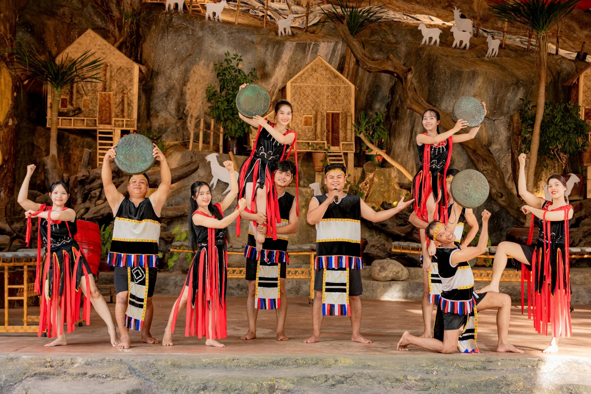 Yang Bay - Bản giao hưởng mùa xuân giữa đại ngàn - 3