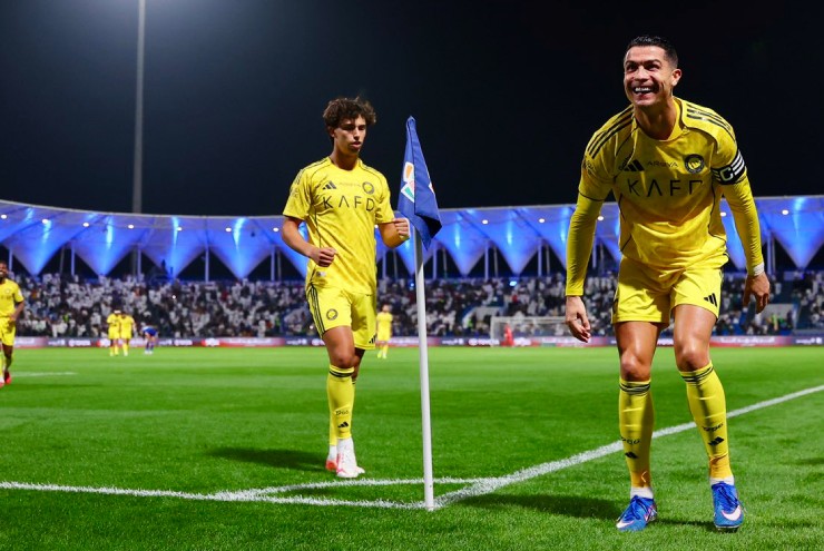 Video bóng đá Al Fateh - Al Nassr: Ronaldo "khai hỏa" ngày trở lại (Saudi Pro League) - 1
