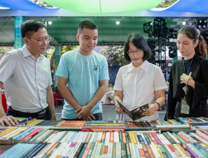 Sẵn sàng giờ khai mạc Đường sách Tết Bính Ngọ 2026