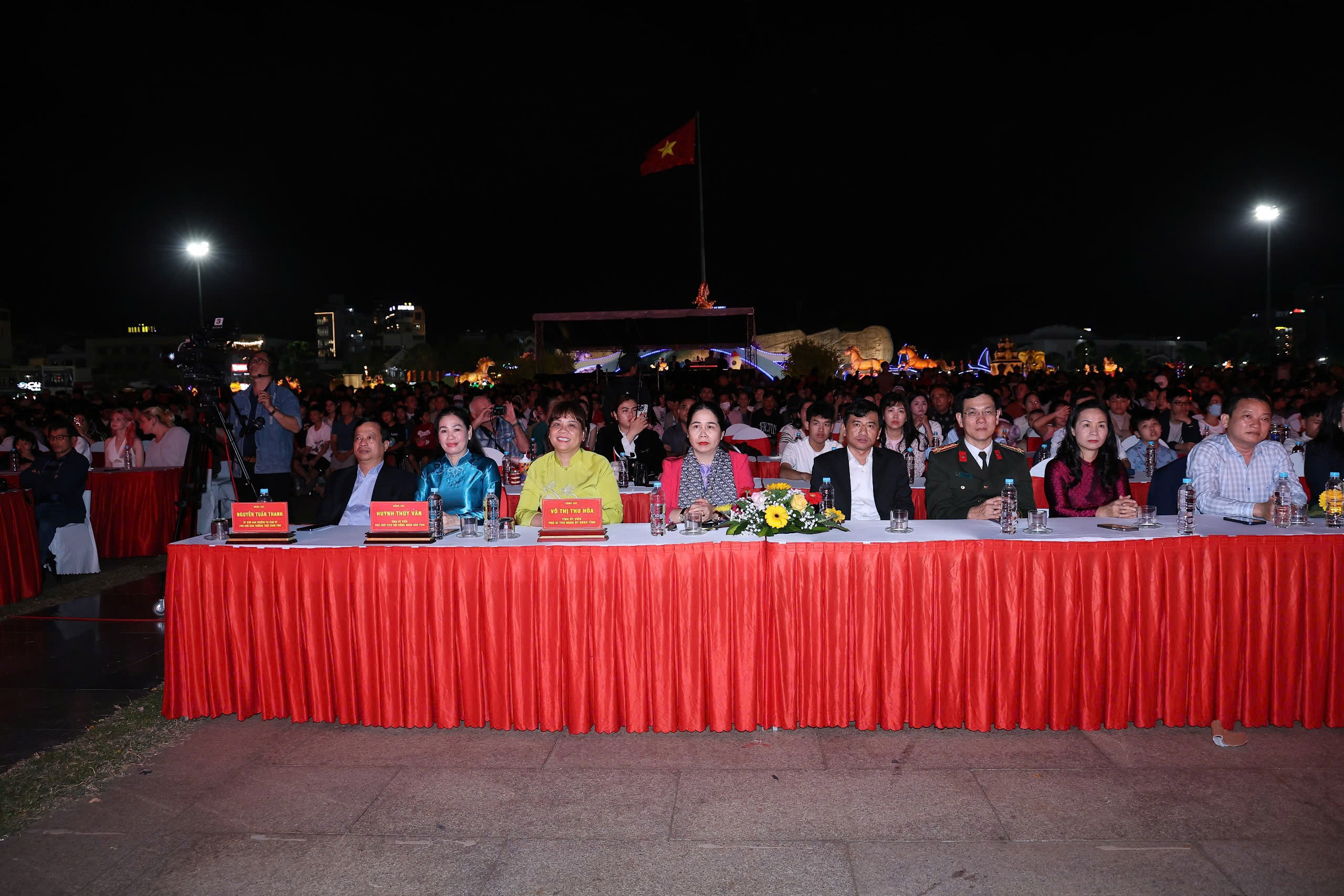 gia lai ruc ro dem hoi giao thua, bung sang khat vong xuan binh ngo 2026 - 3