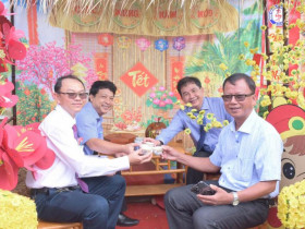  - Bệnh viện Đa khoa Sóc Trăng rộn ràng mừng Xuân, chào mừng Ngày Thầy thuốc Việt Nam