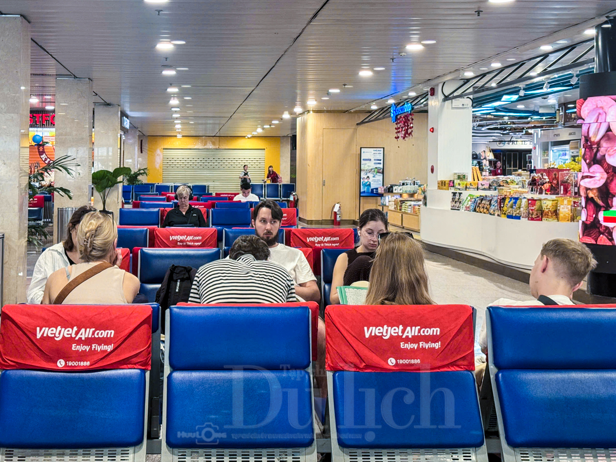 Lỡ nhịp đoàn viên vì ‘điệp khúc’ dời chuyến - 7