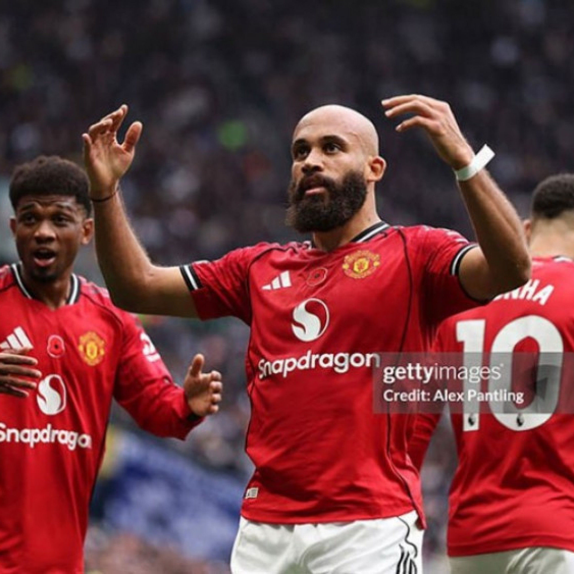  - MU nợ kinh hoàng 46 nghìn tỷ đồng, chuyển nhượng hè 2026 sẽ chật vật?