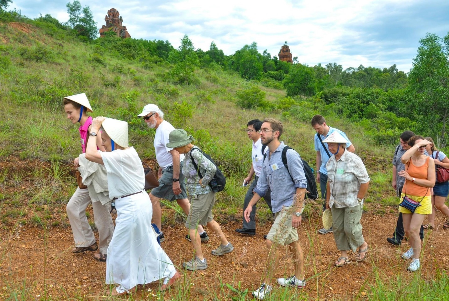 xuan ve tren thap co nghin nam tuoi o gia lai - 3