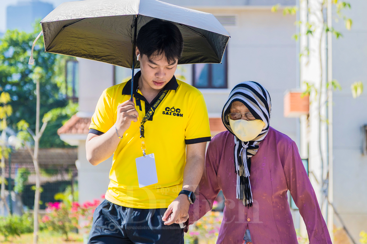 Hành trình ‘Giai điệu đơm xuân’ – Trạm dừng âm nhạc sưởi ấm trái tim người cao tuổi - 8