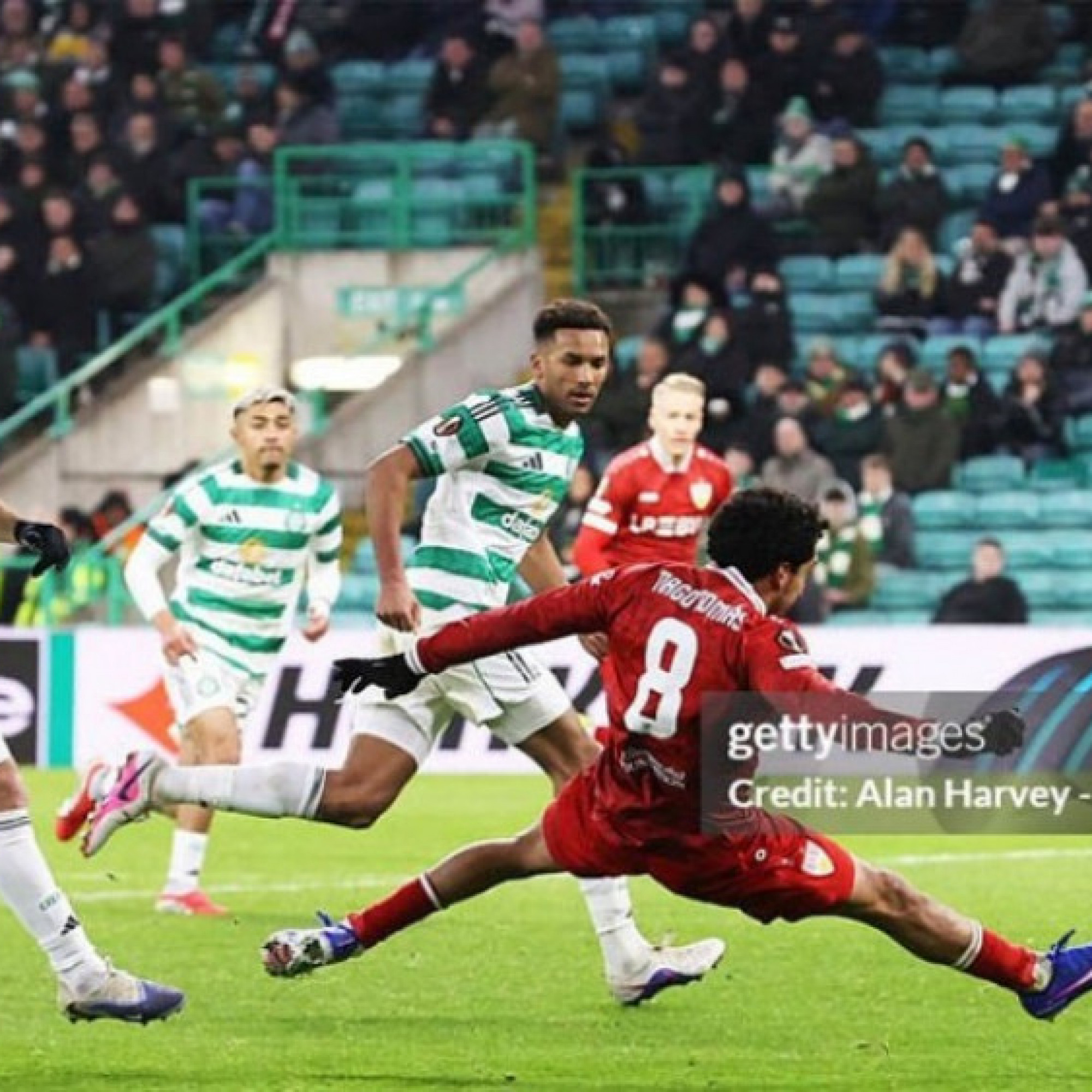  - Video bóng đá Celtic - Stuttgart