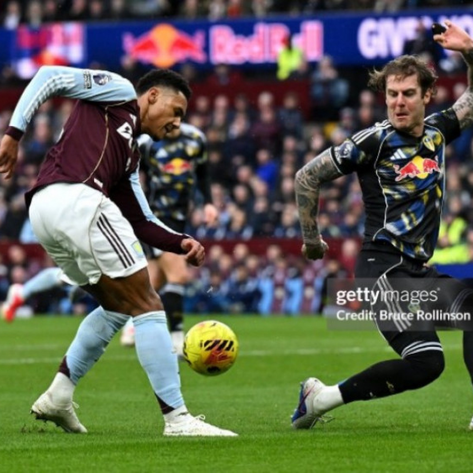  - Video bóng đá Aston Villa - Leed United: Siêu phẩm mở màn (Ngoại hạng Anh)