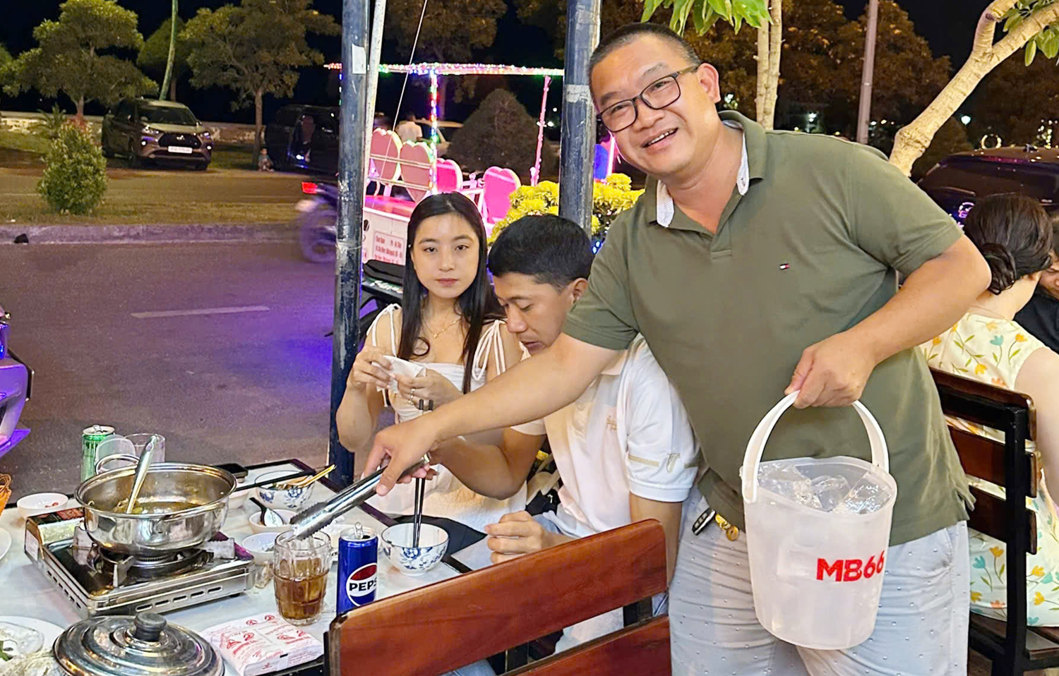 Tết về Hà Tiên trải nghiệm mưu sinh đường phố - 9