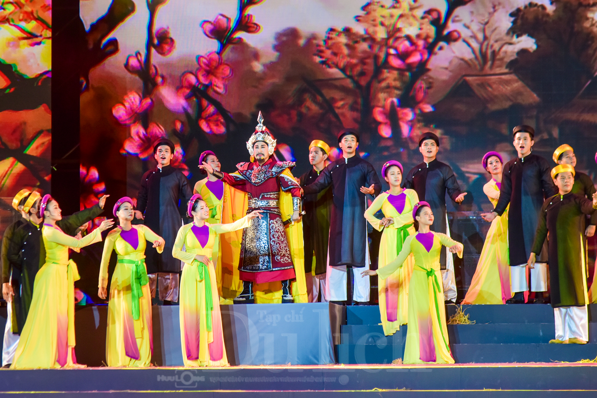 Nghe tiếng trống trận xuất quân hào hùng giữa lòng phố thị - 10