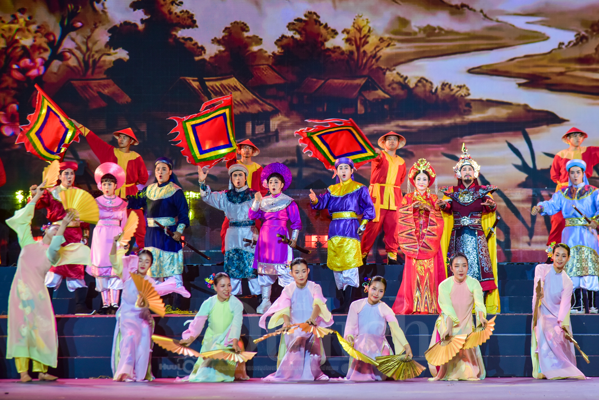 Nghe tiếng trống trận xuất quân hào hùng giữa lòng phố thị - 14